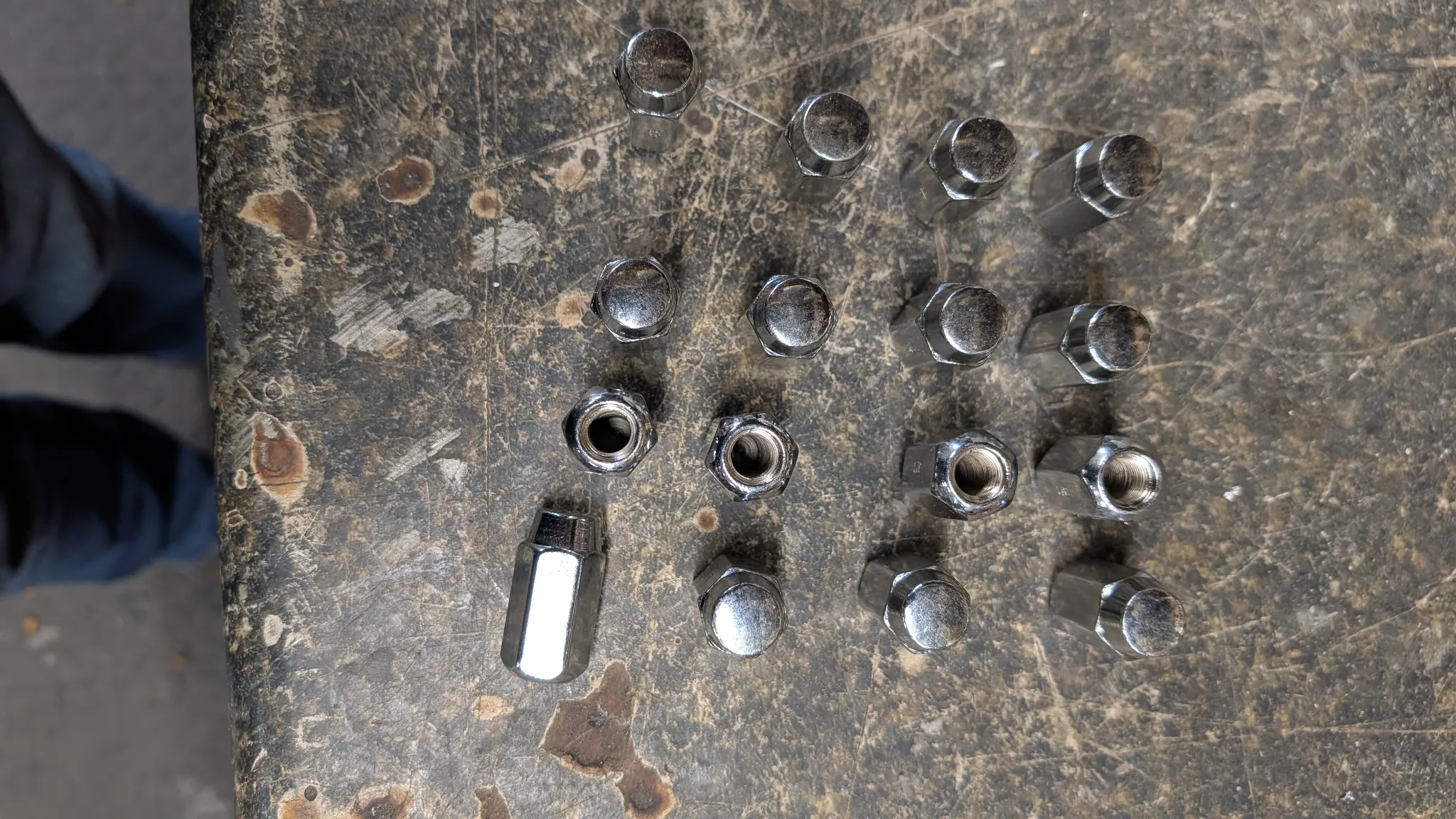 Wheel lug set. Cn1. Rounded seat. Minispares new - body 1