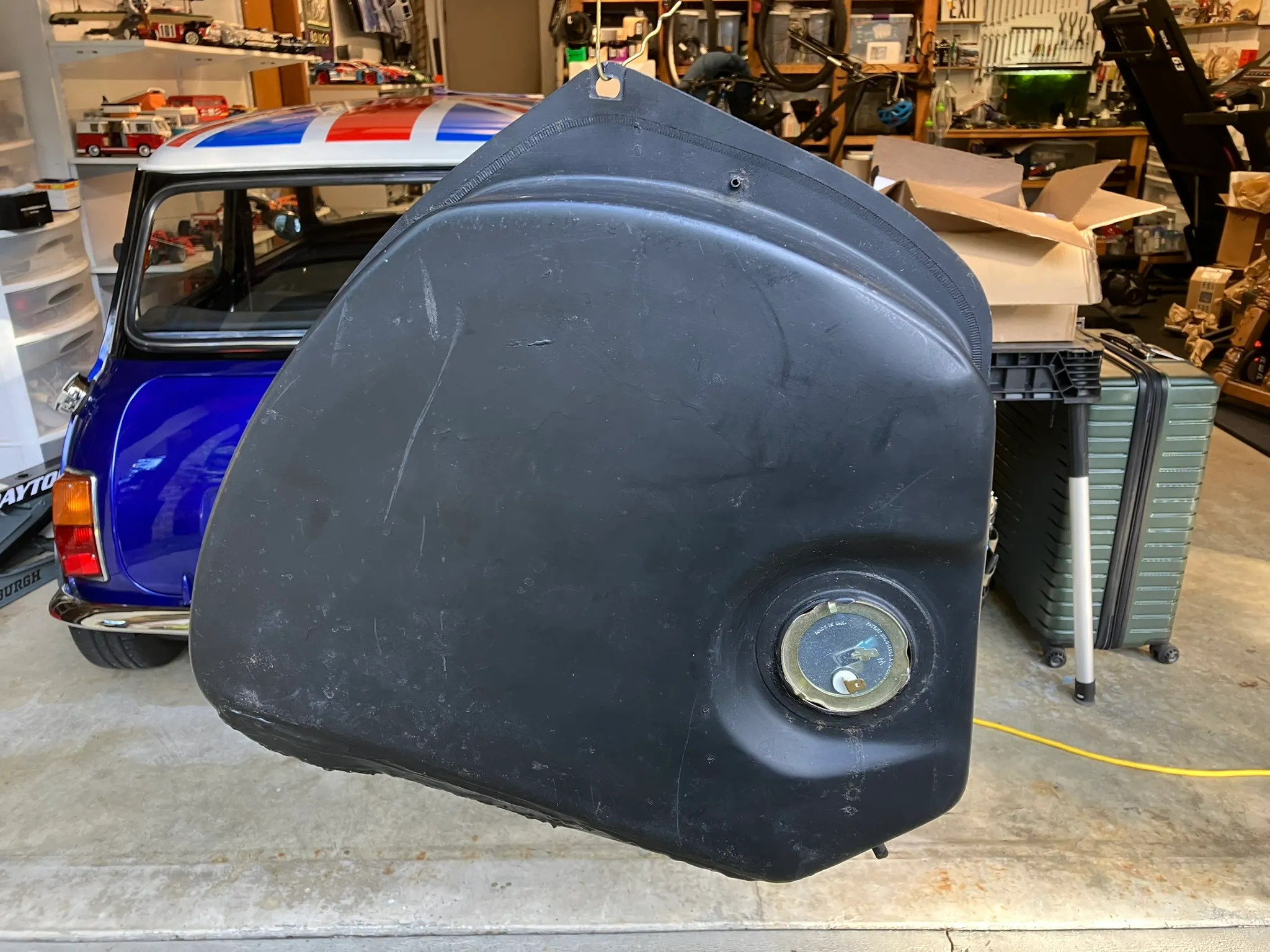 5.5 Gal Fuel Tank w/ Sender thumbnail 2